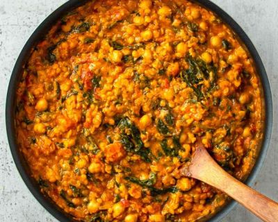Spinat-Curry mit Kichererbsen und roten Linsen - schnell und lecker