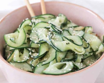 Pikanter Gurkensalat