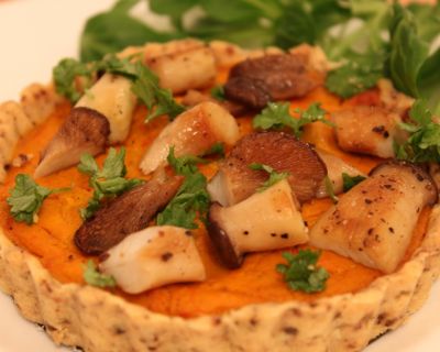 Tartelettes mit Kürbiscreme und gebratenen Pilzen