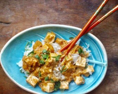 Tofu-Würfel „Peanutbutter-Delight“