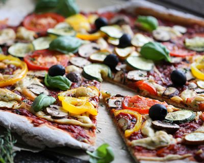 Rustikale Dinkelpizza “vegan style”