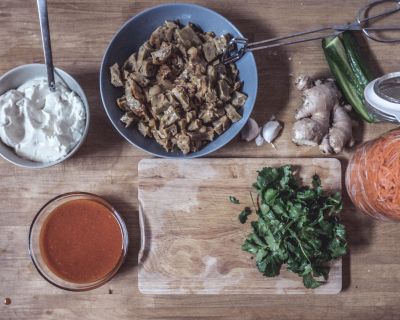 Veganes Banh Mi Chay mit Seitan und veganer Mayo