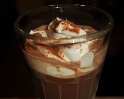 Heiße Schokolade mit Rum