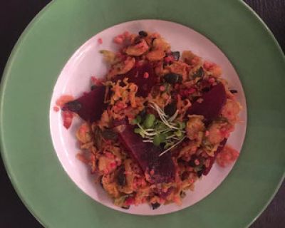 Rosenkohlsalat mit Graupen und Roter Bete