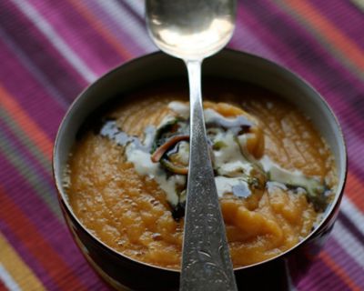 Schon wieder Suppe. Winterwurzelsuppe mit Ringelbete.