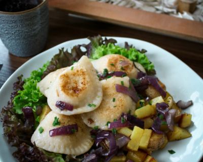 Vegane Piroggen mit Kartoffelfüllung