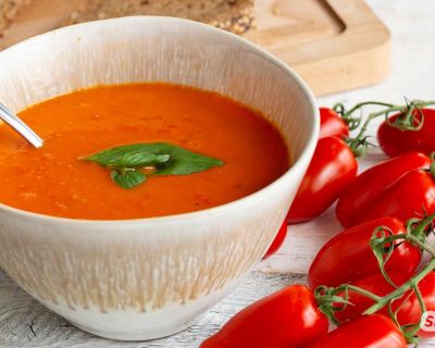 Schnelle Tomatensuppe aus frischen Tomaten – viel besser als Tütensuppe