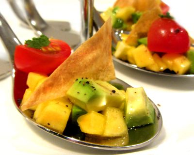 Fruchtiger Avocado-Mango-Salat
