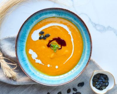 Die beste vegane Kürbiscremesuppe