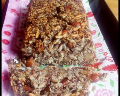 Rezept vom 09.05.2015: Kerniges Chia Brot (Vegan & Glutenfrei möglich)