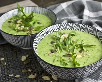Frisch und Grün – Würzige Rucola-Kresse-Suppe