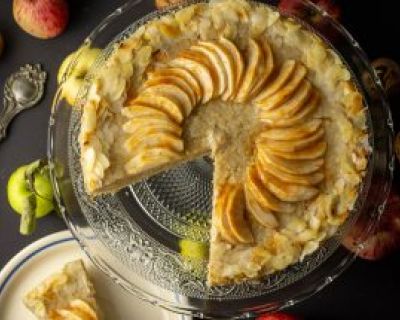 Milchreis-Apfel-Kuchen mit Zimt und Mandeln