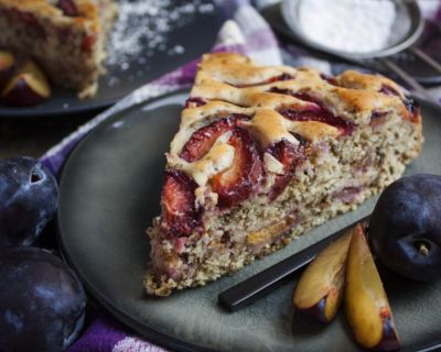 Saftiger Pflaumen-Pumpernickel-Kuchen