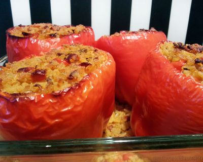 Paprika mit mediterraner Reisfüllung – Vegan & Lecker