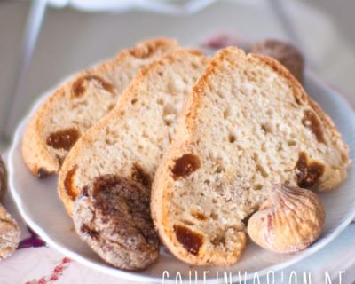 Feigen-Rosmarin-Brot (vegan, laktosefrei)
