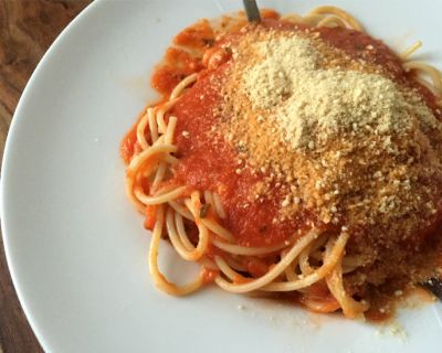 Veganer Parmesan