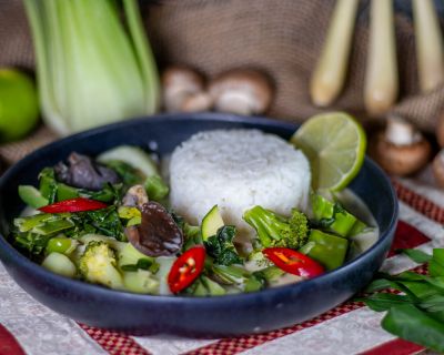 Grünes Bärlauch-Curry, ein köstliches Thai-Curry mit Bärlauch