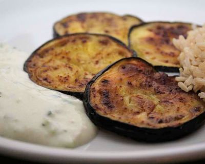 Gebratene Auberginen mit Tzatziki
