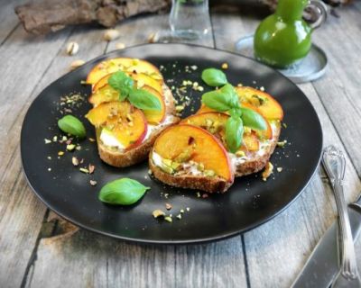 Pfirsich-Bruschetta