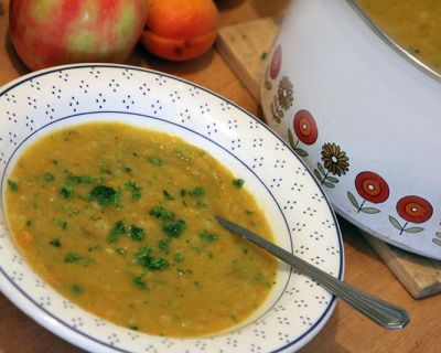 Traditionelle Gemüsesuppe