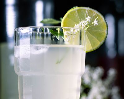 Holunderkefir – Zweitfermentation mit Holunderblüte