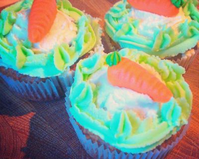 Vegane Rübli-Cupcakes mit Orangen-Frosting