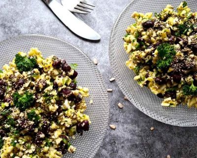 Roher Blumenkohlsalat mit schwarzen Bohnen — ohne Öl