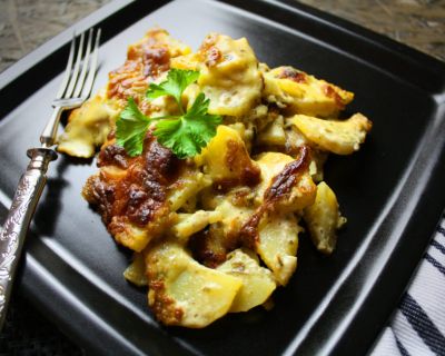 Kartoffelgratin mit Kräutern und Hefeschmelz