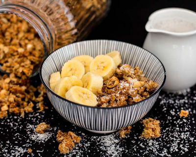 Banane-Kokos-Granola