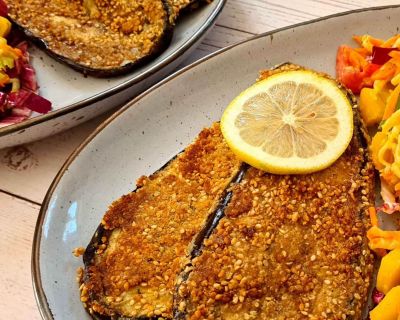 Auberginen-Schnitzel in knuspriger Sesamkruste