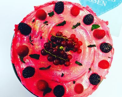 Rezept vom 19.06.2017: Pinke Regenbogen Torte (Glutenfrei)