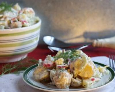 Englischer Kartoffelsalat mit pickled Onions