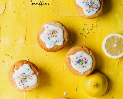 Saftige vegane Zitronenmuffins – luftig, locker und lecker!