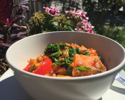 Dinkel-Süßkartoffel-Pfanne mit Gemüse
