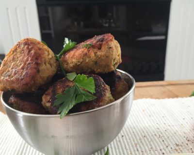 Falafel mit Zitronen-Minz-Hummus und Taboulé