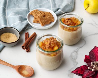 Veganes Panna Cotta mit karamellisiertem Apfel