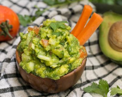 Guacamole selber machen – einfaches Rezept für Avocado-Dip