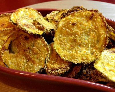 Gesund snacken: Spicy Zucchini-Chips