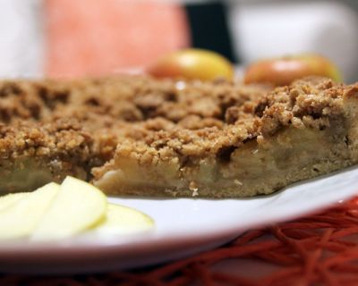 Vegan & Herbstlich: Apfelkuchen mit Zimtstreusel