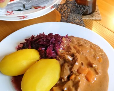 Christmas Dinner: Lebkuchengeschnetzeltes (Gingerbread Ragout)