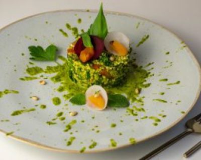 Grüner Goldhirsesalat mit Bärlauch-Zitronen-Dressing