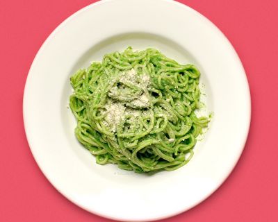 Saftig-Herzhafte „Ruccavo“ Pasta mit Cashew-Parmesan