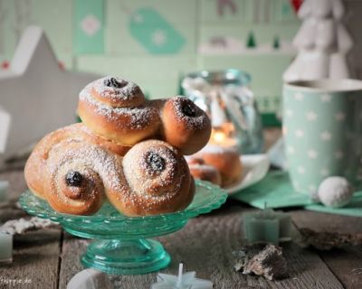 Schwedische Lussekatter