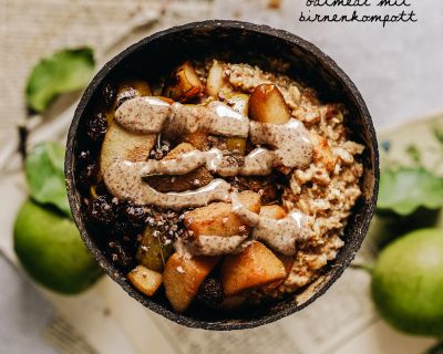 Herbstliches Oatmeal mit beschwipstem Birnenkompott