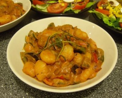 Gnocchi mit Gemüse in Tomatencremesauce