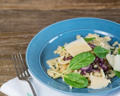 Vegane Parmesanspätzle mit Spinat