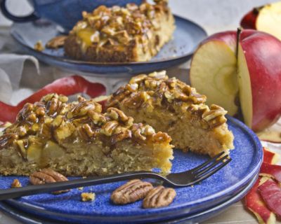 Apfel-Karamell-Kuchen mit Pekannüssen