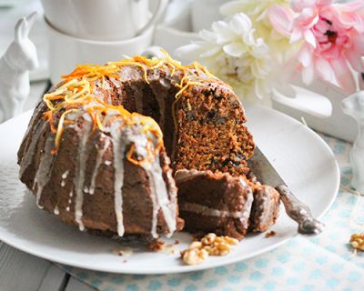 Saftiger, glutenfreier Quinoa-Rüblikuchen
